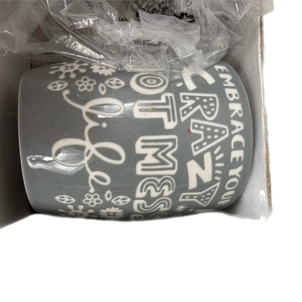 Scentsy crazy hot mess plug in Warmer new in box